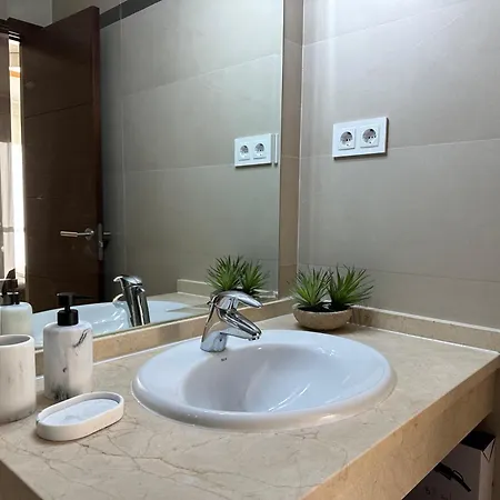 En Con Piscina 马尔韦利亚