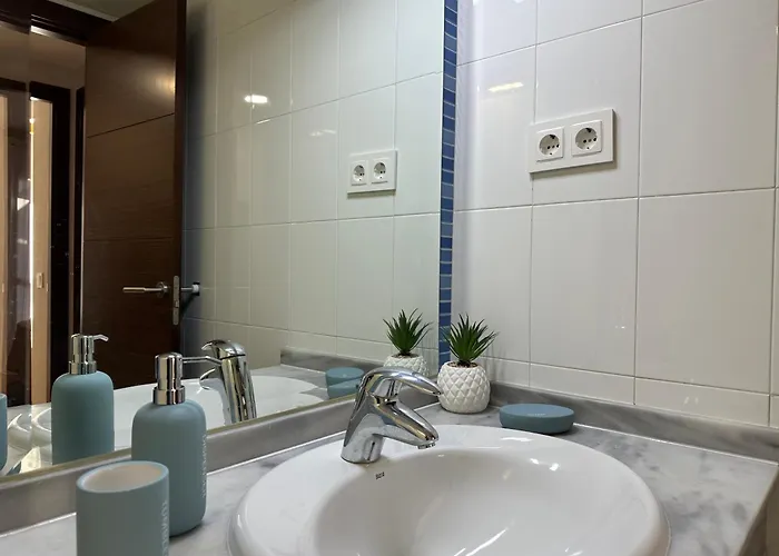 En Con Piscina شقة ماربيا