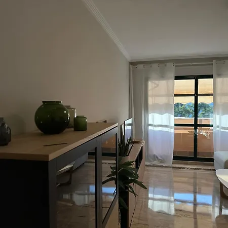 Apartment En Con Piscina Marbella