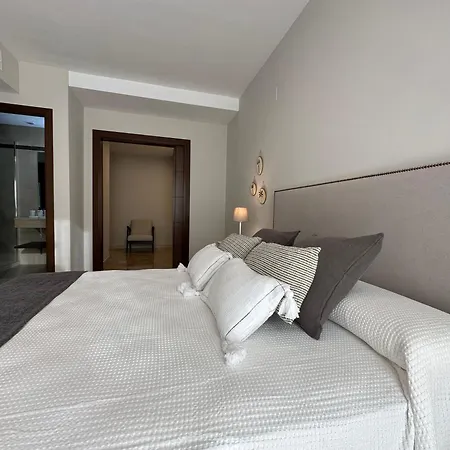 Apartment En Con Piscina