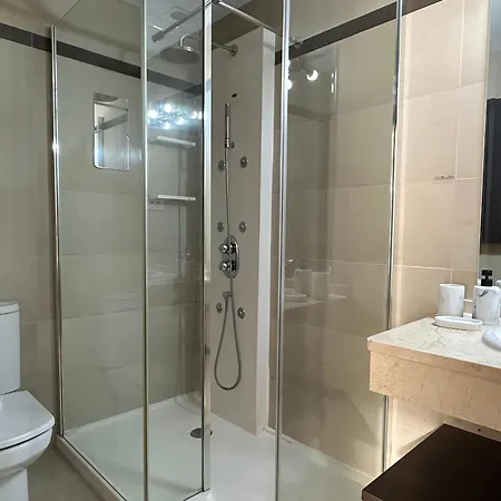 En Con Piscina Marbella