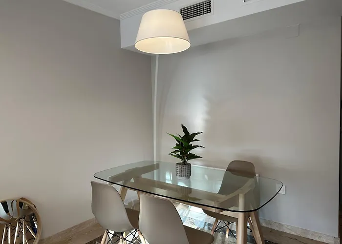 En Con Piscina شقة *